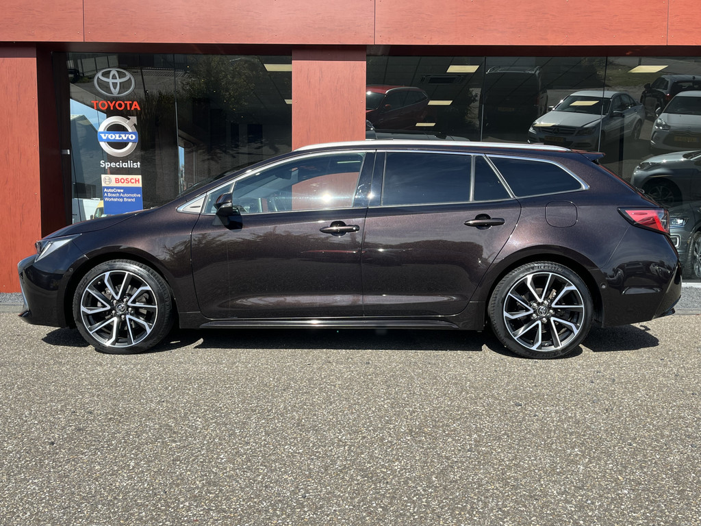 Toyota Corolla Touring Sports 2.0 Hybrid Executive | Trekhaak | PANO | Nav! 47764133-0.jpg | Auto Flikweert