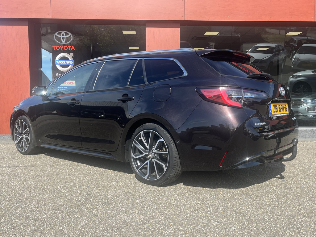 Toyota Corolla Touring Sports 2.0 Hybrid Executive | Trekhaak | PANO | Nav! 47764133-3.jpg | Auto Flikweert