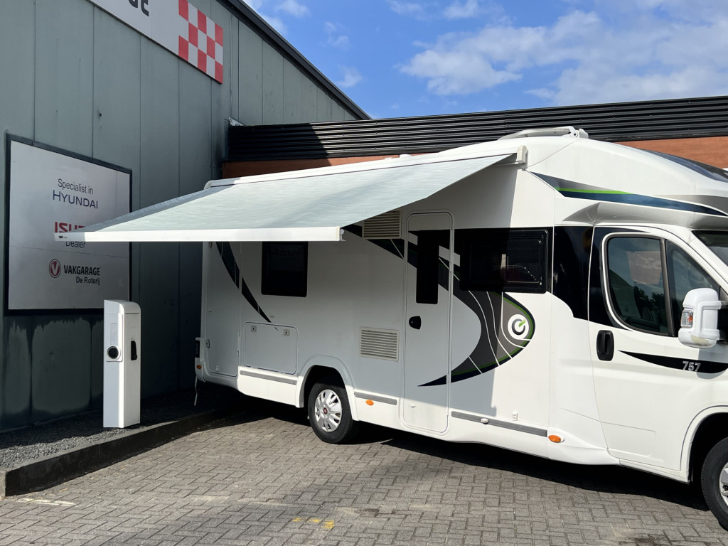 Chausson  757 Welcome | 2 enkele bedden + 1 Groot bed | Camera | TV + Schotel | DAB/ Carplay | Bear lock 50158617-4.jpg | Auto Flikweert