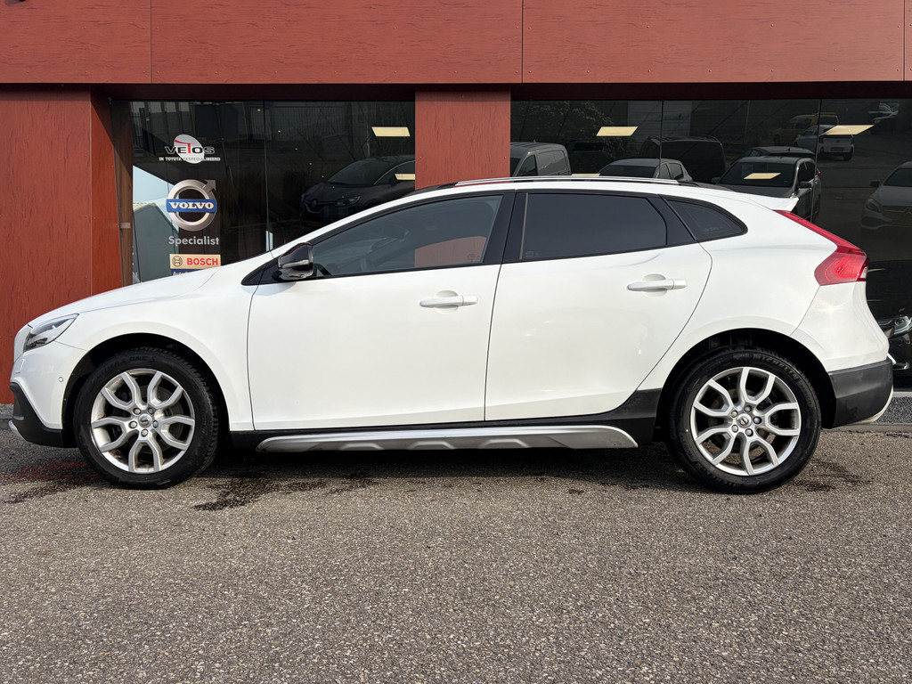 Volvo V40 Cross Country 2.0 T4 Summum AUTOMAAT | LEER | TREKHAAK | STYLING PACK | PANO | MEMORY 52322537-0.jpg | Auto Flikweert