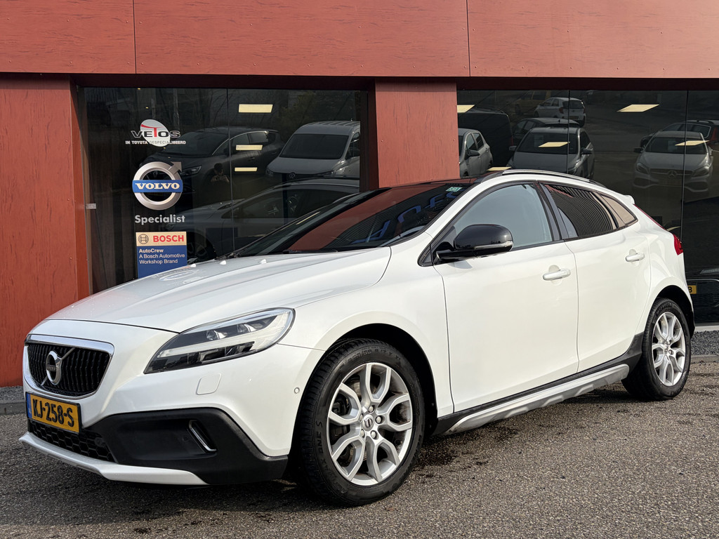 Volvo V40 Cross Country 2.0 T4 Summum AUTOMAAT | LEER | TREKHAAK | STYLING PACK | PANO | MEMORY 52322537-1.jpg | Auto Flikweert