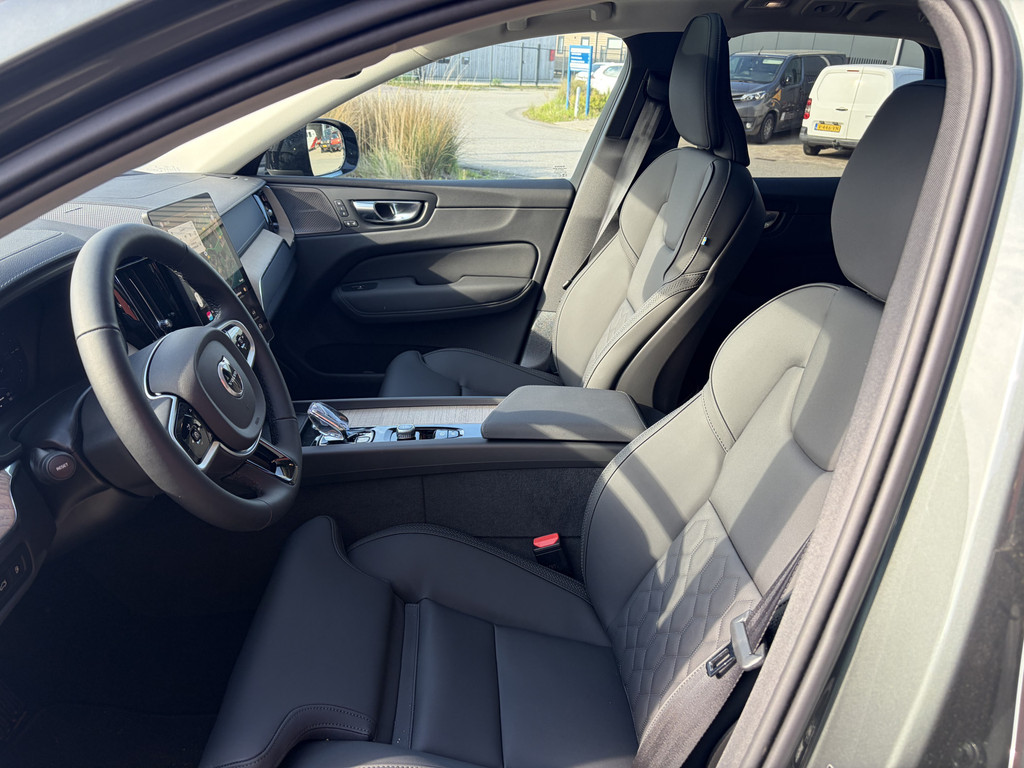 Volvo XC60 2.0 T8 Plug-in hybrid AWD Ultra Dark | Stoel/stuurverw. | CarPlay | Pano! 53119999-4.jpg | Auto Flikweert