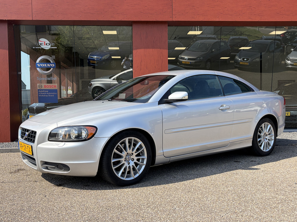 Volvo C70 Convertible 2.4i Momentum 53741109-3.jpg | Auto Flikweert