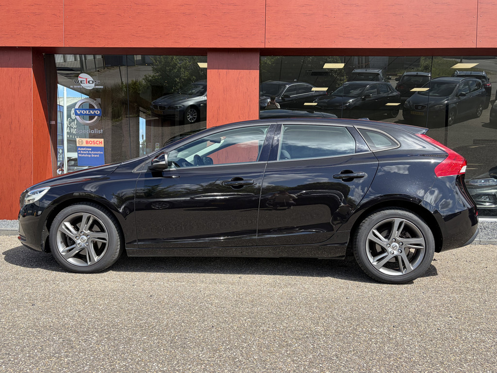 Volvo V40 2.0 T2 Inscription 54247915-0.jpg | Auto Flikweert