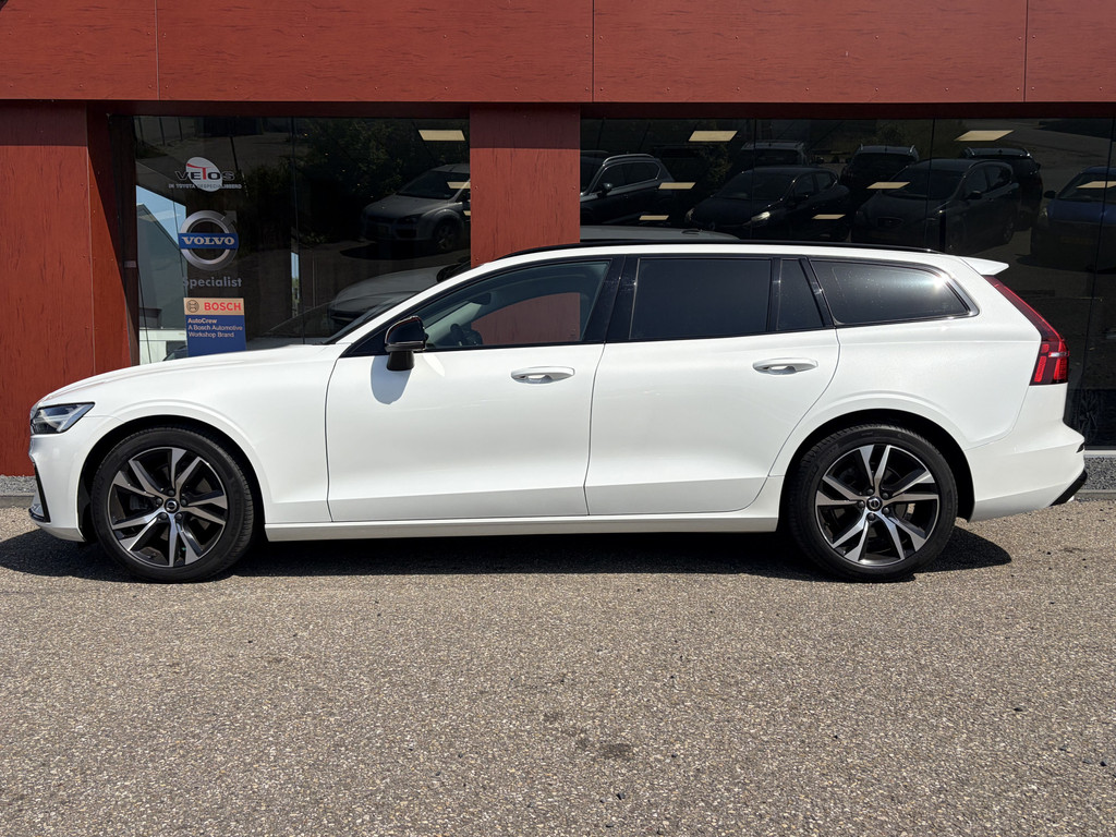 Volvo V60 2.0 B4 Plus Dark | Leder | CarPlay | Trekhaak | Winterpack | Memory-seats 54547241-0.jpg | Auto Flikweert