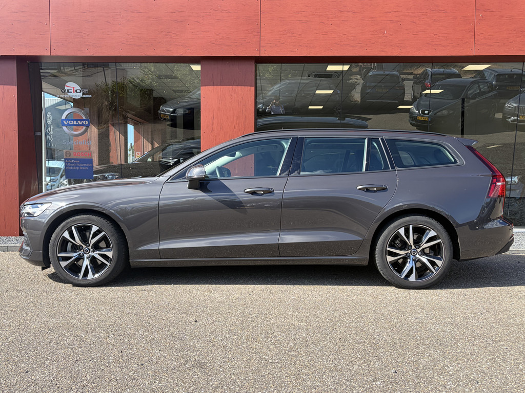 Volvo V60 2.0 B3 Essential Edition | Trekhaak | Winterpack 55758602-0.jpg | Auto Flikweert