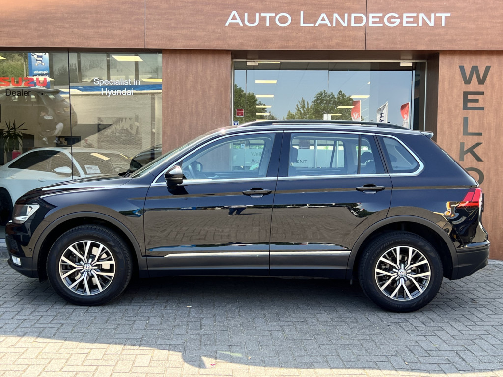 Volkswagen Tiguan Volkswagen Tiguan 2.0 TSI 4Motion Highline | Trekgew. 2500 KG | Trekhaak | ACC | Head up | Camera 48848871-0.jpg | Auto Flikweert