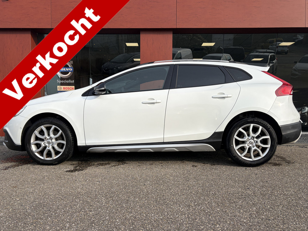 Volvo V40 Cross Country 2.0 T4 Summum AUTOMAAT | LEER | TREKHAAK | STYLING PACK | PANO | MEMORY 52322537-0.jpg | Auto Flikweert