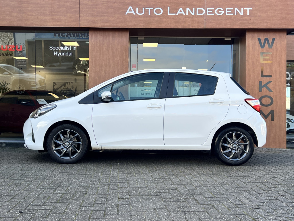 Toyota Yaris 1.5 VVT-i Comfort | Trekhaak | LM velgen | Bluetooth | Radio 53534256-0.jpg | Auto Flikweert