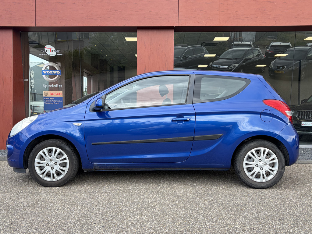 Hyundai i20 1.4i DynamicVersion AUTOMAAT 54838623-0.jpg | Auto Flikweert